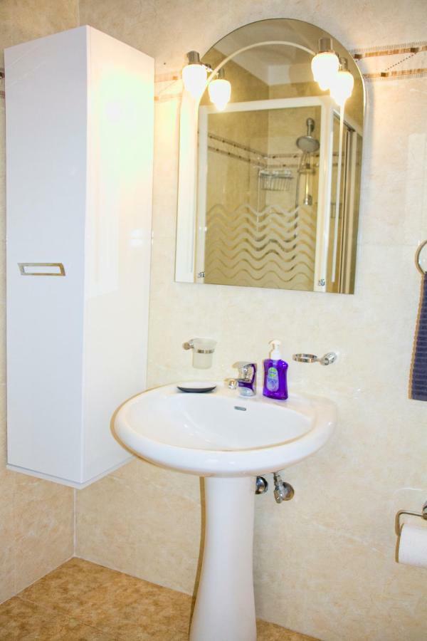Charming Apartment Near Athens Center And The Sea Ngoại thất bức ảnh